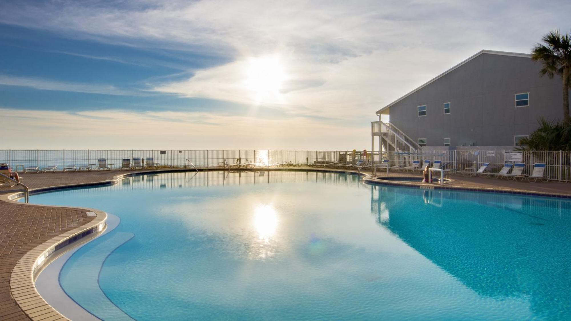 Tidewater Escape: 1Br/2Ba Beachfront Condo, Sleeps 6, Gulf Views & Comfort! Panama City Beach Kültér fotó