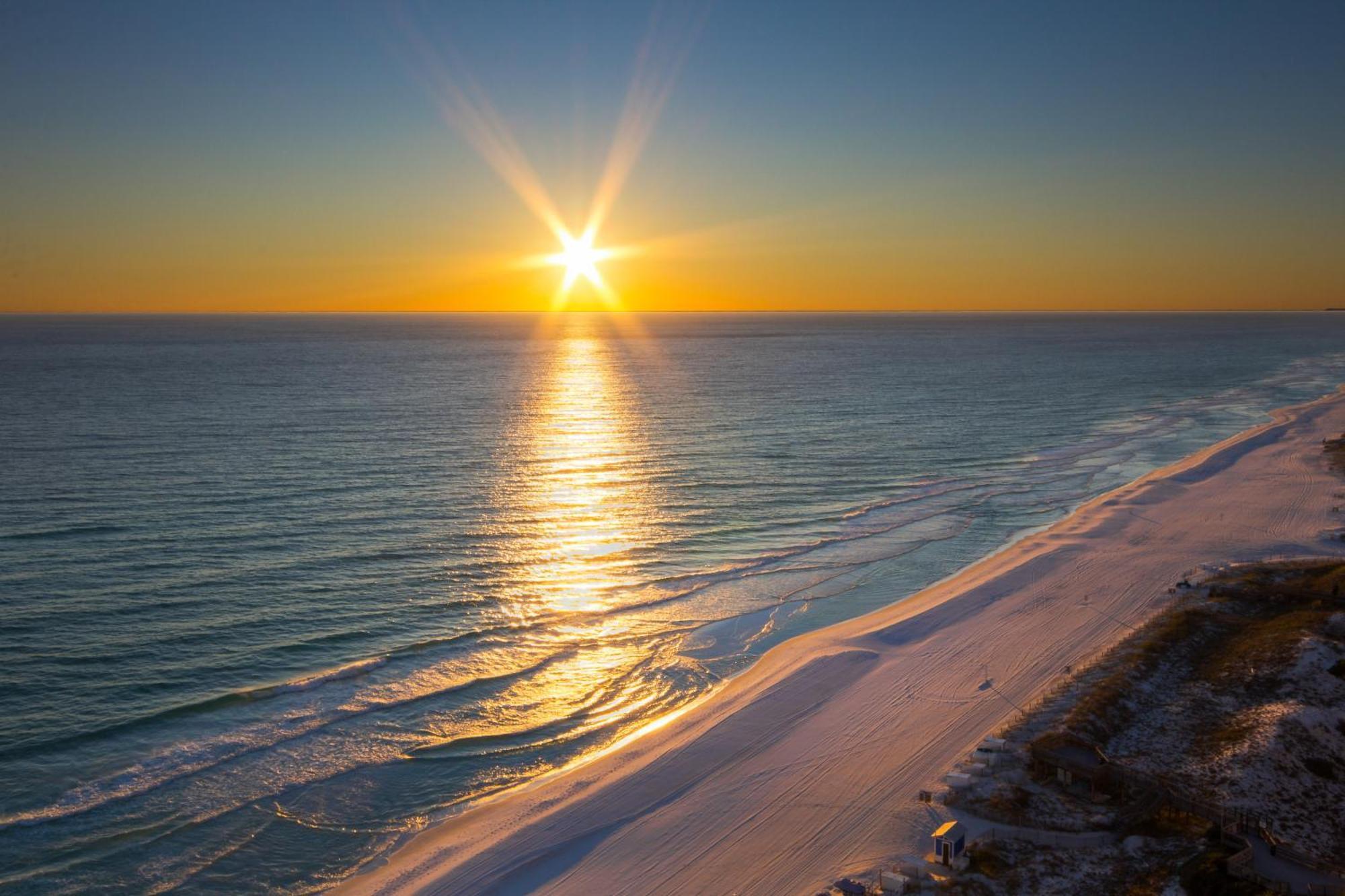 Tidewater Escape: 1Br/2Ba Beachfront Condo, Sleeps 6, Gulf Views & Comfort! Panama City Beach Kültér fotó